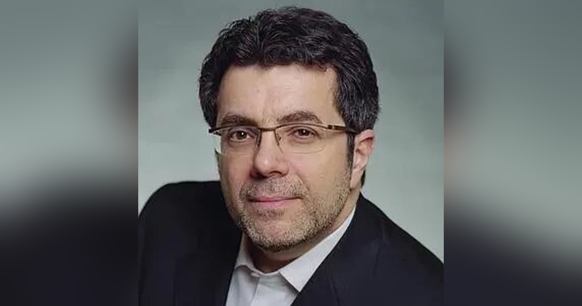 Stephen Riggio, Former CEO of Barnes & Noble, translated 2 Historical Books from Italian to English sicilianavengers.com Stephen Riggio, Former CEO of Barnes & Noble, translated 2 Historical Books from Italian to English sicilianavengers.com