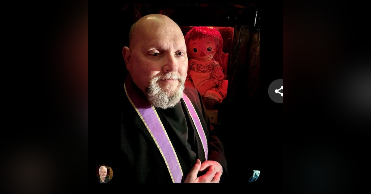 Season 2 Episode 8: Father Bob Bailey Season 2 Episode 8: Father Bob Bailey