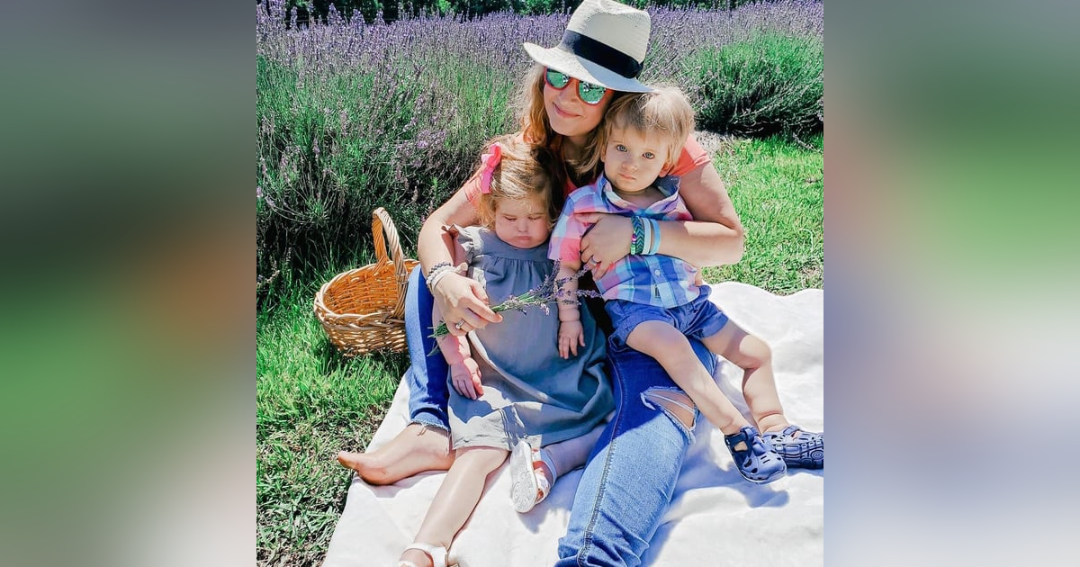 Meet Amazing with Medical Mama and Podcast Hostess of When Autumn Comes Meet Amazing with Medical Mama and Podcast Hostess of When Autumn Comes