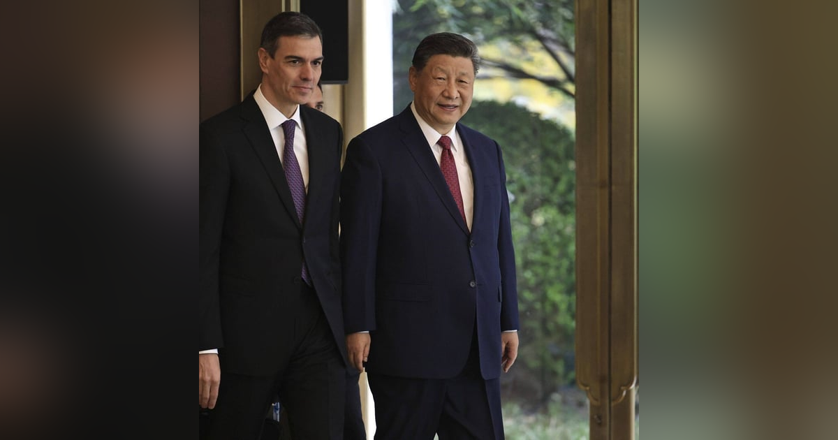 Prensa económica: El giro de Sánchez a China dispara su inversión un 331% mientras cae el comercio con EEUU Prensa económica: El giro de Sánchez a China dispara su inversión un 331% mientras cae el comercio con EEUU