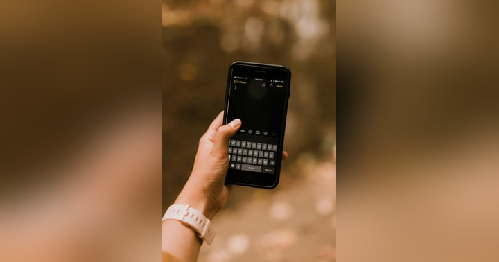 image for Best Podcast Microphones for Apple iPhone Users