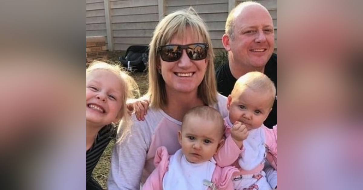 14-Lauren Dickason~A Wake Up Call 14-Lauren Dickason~A Wake Up Call