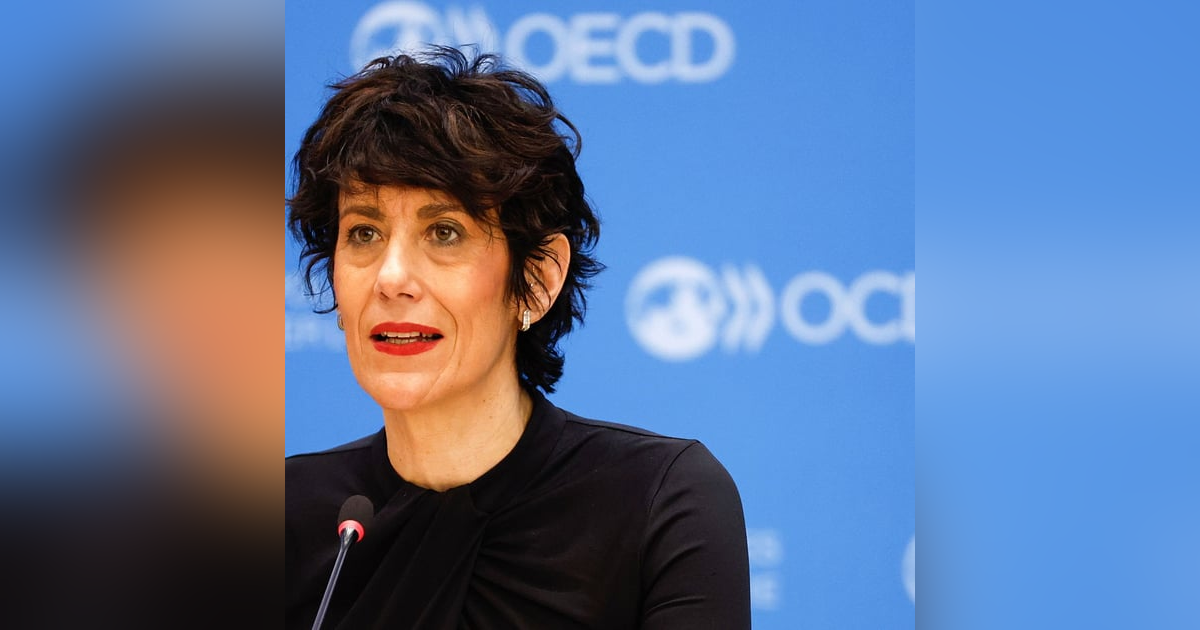 Prensa económica: El Gobierno intenta apoderarse del examen de la Airef a las pensiones que amenaza con más impuestos Prensa económica: El Gobierno intenta apoderarse del examen de la Airef a las pensiones que amenaza con más impuestos