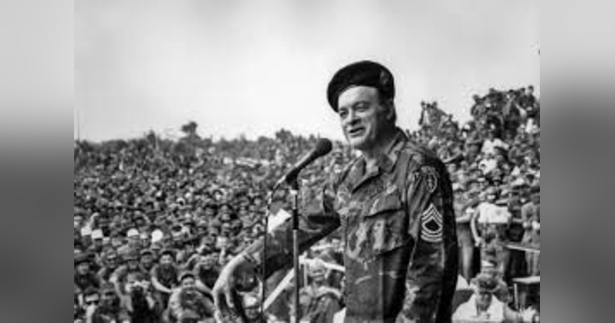 BOB HOPE CHRISTMAS SHOWS WWII TO VIETNAM BOB HOPE CHRISTMAS SHOWS WWII TO VIETNAM