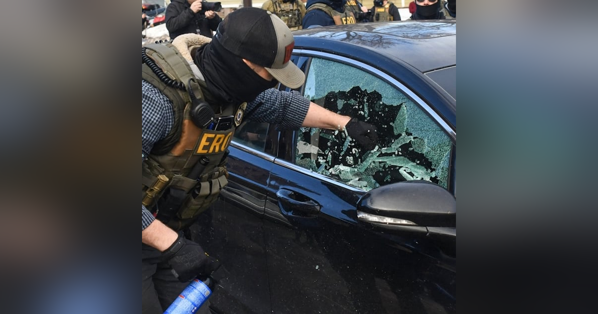 Are ICE officers doing what they’re trained to do? Are ICE officers doing what they’re trained to do?