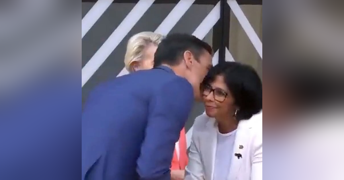 Federico a las 7: ¿Cuántos miembros del Consejo de Ministros están "pillados" por Delcy? Federico a las 7: ¿Cuántos miembros del Consejo de Ministros están "pillados" por Delcy?