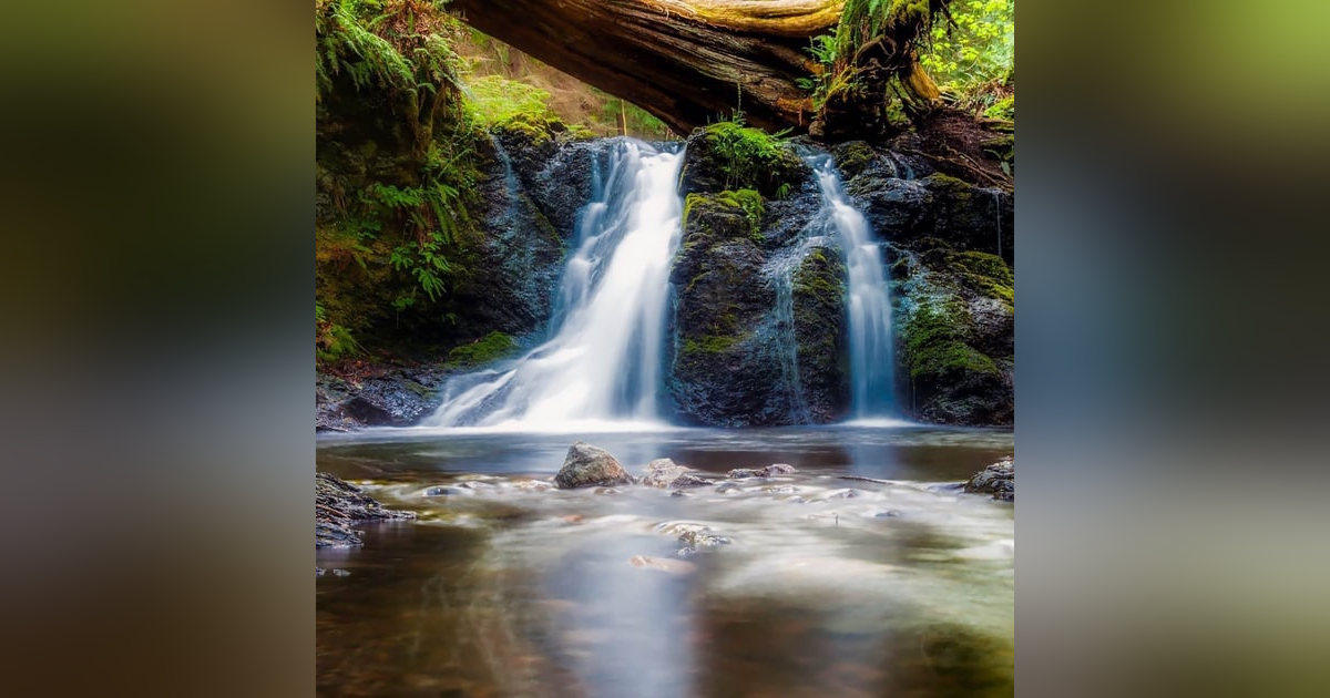 8 Hours of Waterfall White Noise for Deep Relaxation and Concentration 8 Hours of Waterfall White Noise for Deep Relaxation and Concentration