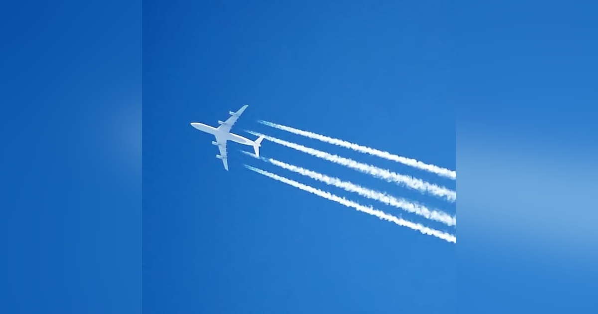 Geoengineering: Cyborgs and Chemtrails Geoengineering: Cyborgs and Chemtrails