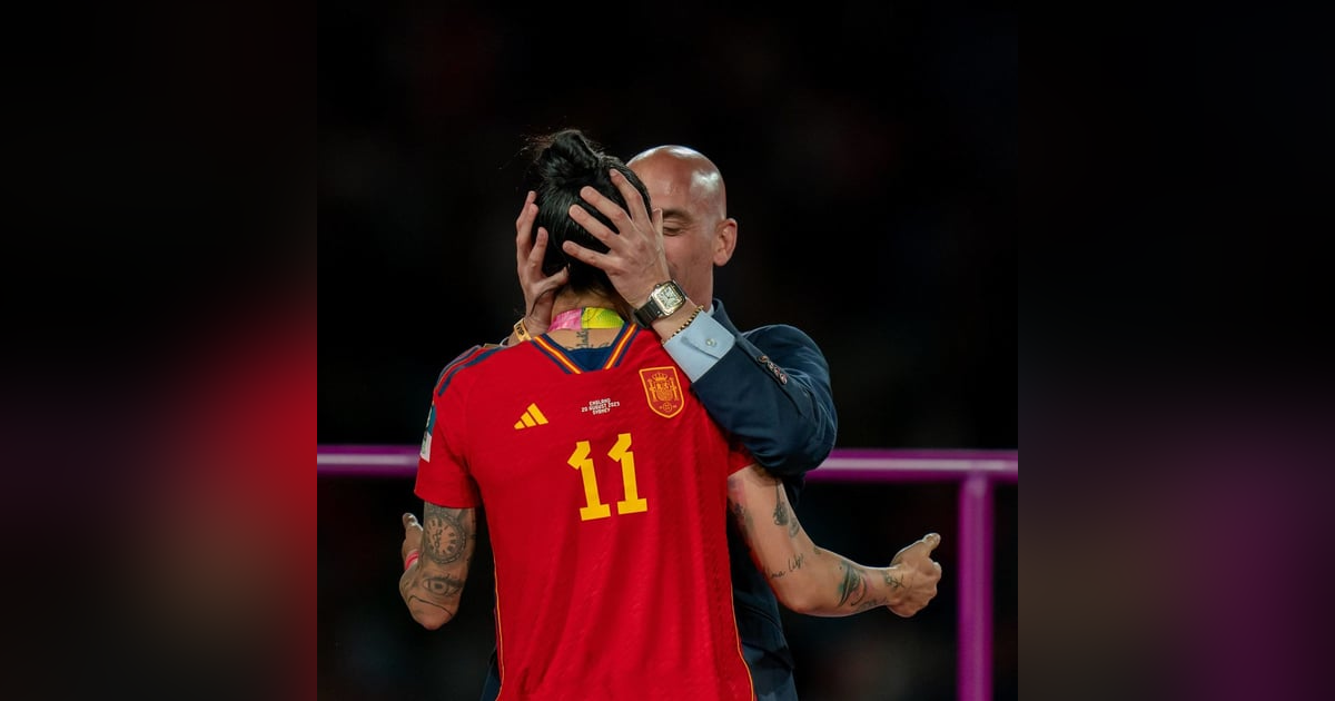 Las Noticias de La Mañana: Condena a Luis Rubiales por el beso a Jennifer Hermoso Las Noticias de La Mañana: Condena a Luis Rubiales por el beso a Jennifer Hermoso