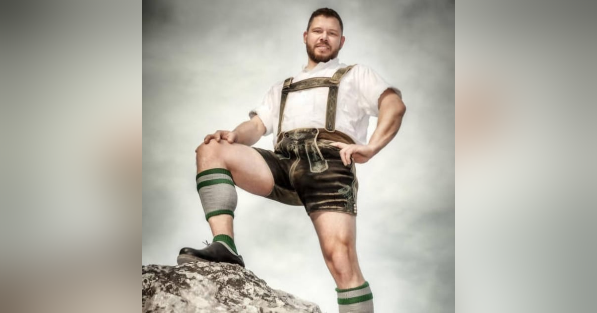 SoberNotMature - Episode 112 (Did He Mention He's A Hiker?) SoberNotMature - Episode 112 (Did He Mention He's A Hiker?)