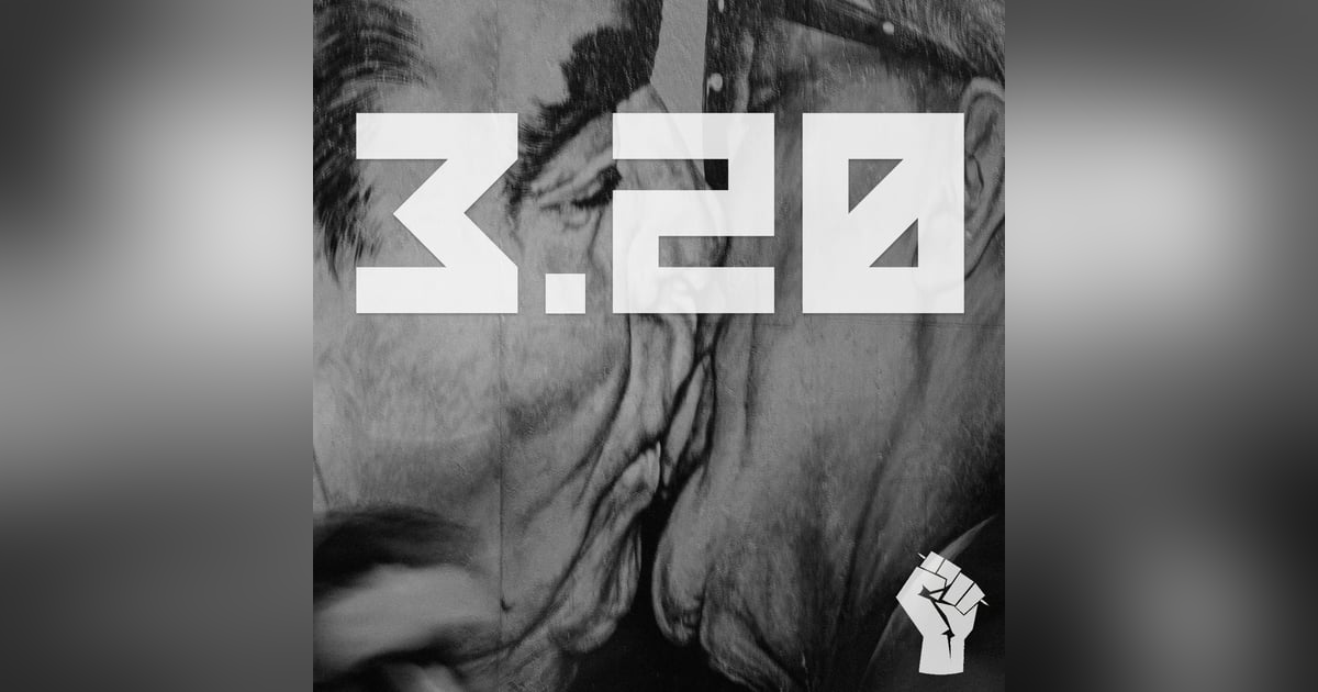 S3E20 - Unidentified Flying Comrades - UFOs S3E20 - Unidentified Flying Comrades - UFOs