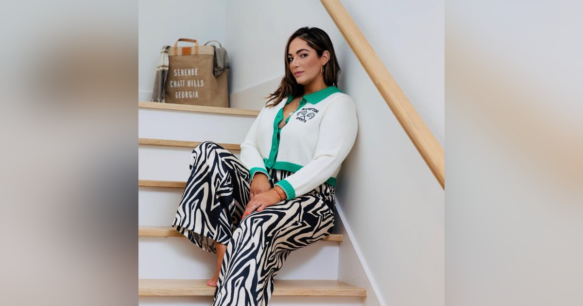 EP137: BEING SOBERISH WITH MEHRNUSH SAADAT EP137: BEING SOBERISH WITH MEHRNUSH SAADAT