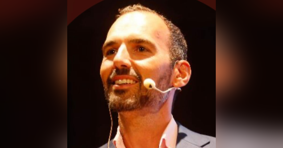 Navigating the Road to the Future: How Autonomous Transit Will Impact Hospitality - Timothy Papandreou, Emerging Transport Advisors Navigating the Road to the Future: How Autonomous Transit Will Impact Hospitality - Timothy Papandreou, Emerging Transport Advisors