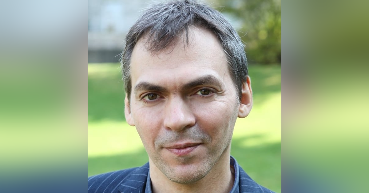 Peter Constantine : Multilingual Translator and Author Peter Constantine : Multilingual Translator and Author