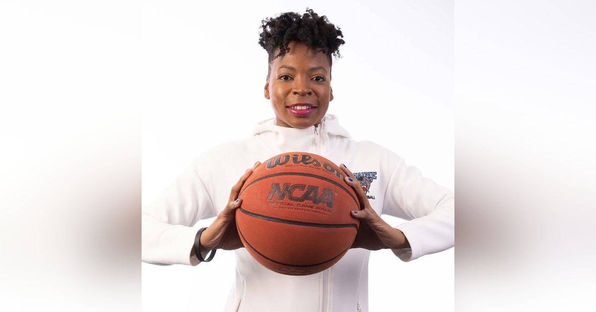 Edniesha Curry: A Trailblazer in Men's College Basketball Edniesha Curry: A Trailblazer in Men's College Basketball