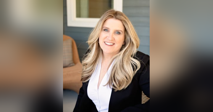 image for Deanna Foerman: Finance, Teaching to Successful Real Estate Agent