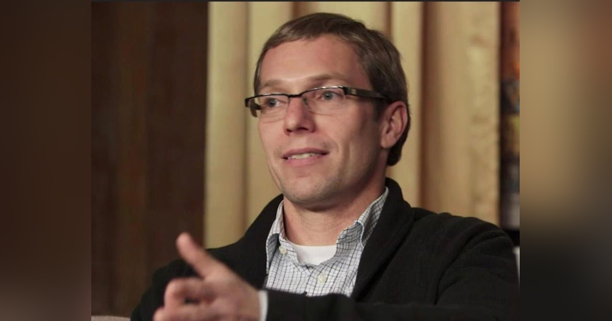 Mick Dumke--The Circus Comes To Town Mick Dumke--The Circus Comes To Town