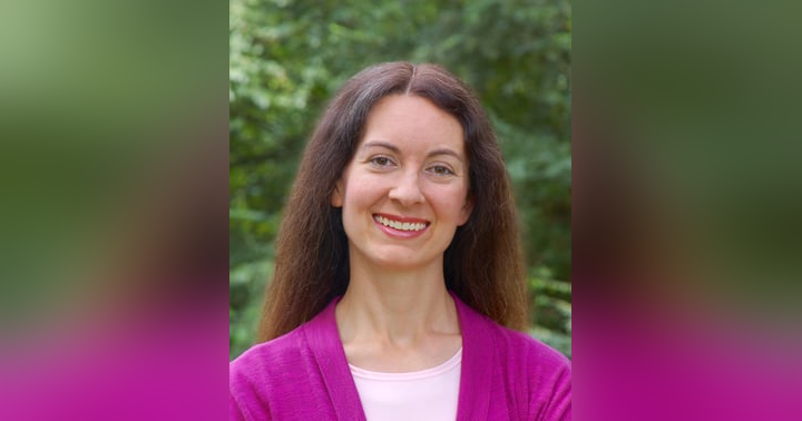 image for Parenting in the Digital Age: Delaying Social Media and Leading by Example