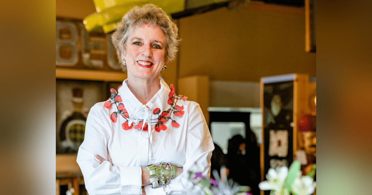 EP 182: REPLAY: ONE HECK OF A RETAIL SHOPPER WITH MARY LIZ CURTIN EP 182: REPLAY: ONE HECK OF A RETAIL SHOPPER WITH MARY LIZ CURTIN