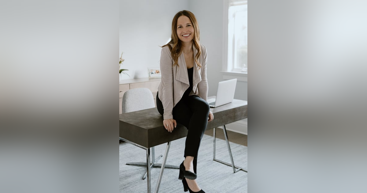 Mothers Re-Writing Their Next Chapter: Media Exec Dara Astmann Answers the Call to Coaching Mothers Re-Writing Their Next Chapter: Media Exec Dara Astmann Answers the Call to Coaching