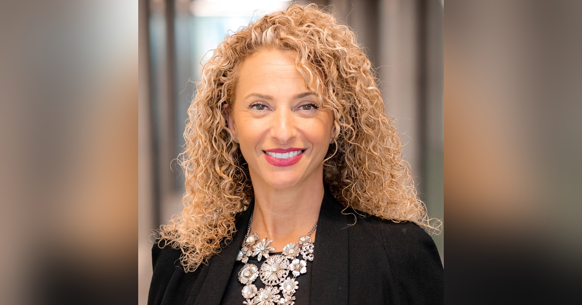 Unfu*kwithable Confidence: How to Build It, Own It, and Lead With It with Georgette Zinaty Unfu*kwithable Confidence: How to Build It, Own It, and Lead With It with Georgette Zinaty