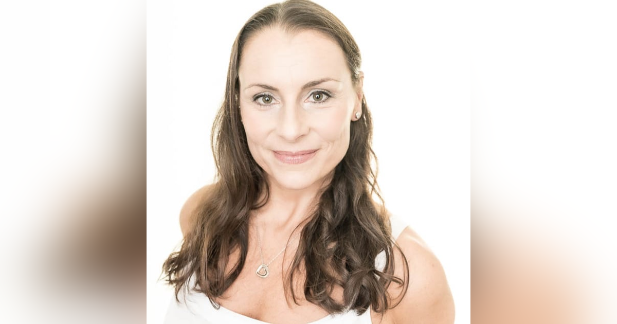 E252: Tina Englisch: Exploring a different path to happiness E252: Tina Englisch: Exploring a different path to happiness