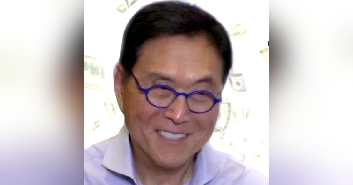 They Protect THE RICH At Your EXPENSE | Robert Kiyosaki Interview They Protect THE RICH At Your EXPENSE | Robert Kiyosaki Interview