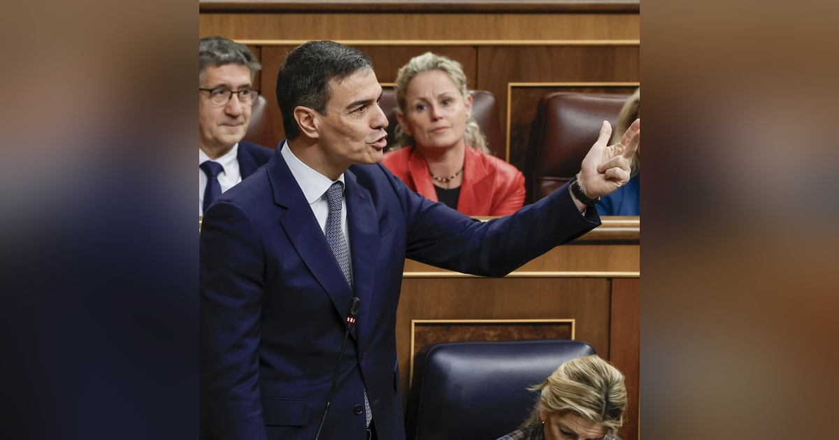 Tertulia de Federico: Montero se ausenta de la sesión de control con Sánchez desbocado Tertulia de Federico: Montero se ausenta de la sesión de control con Sánchez desbocado