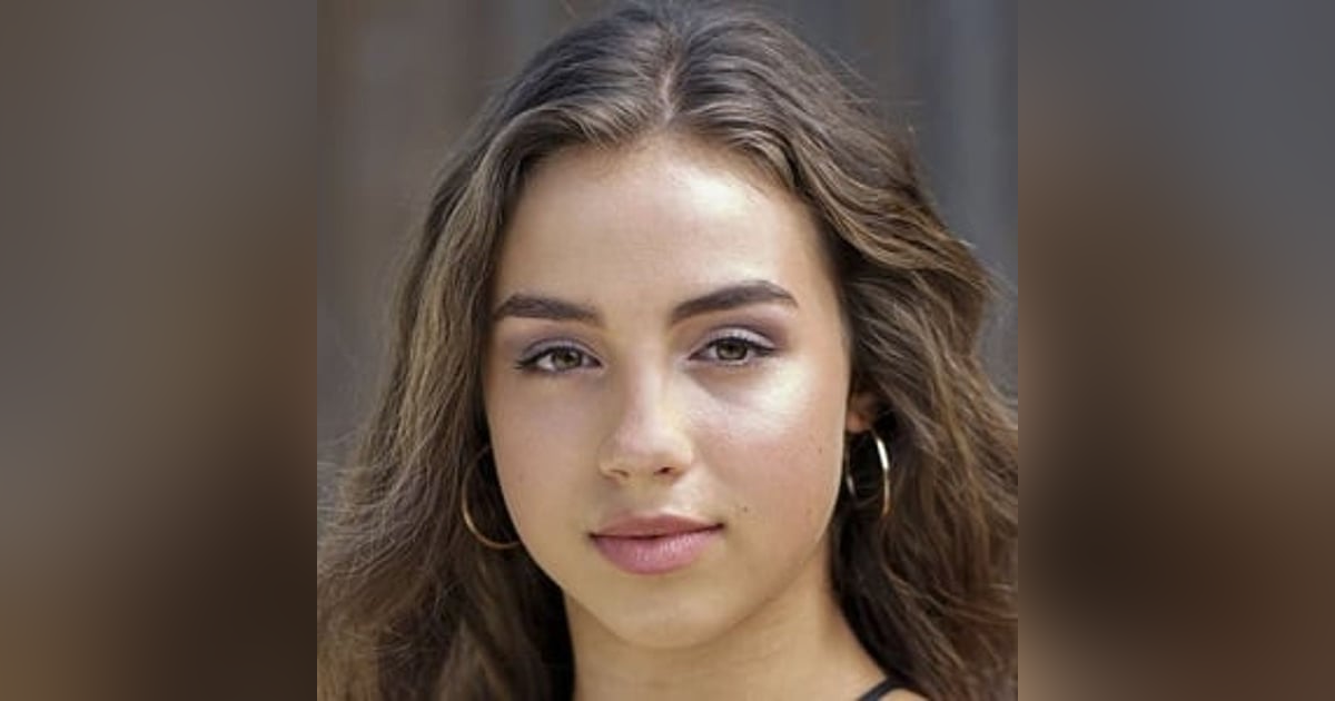 Enola Bedard, Digital Content Creator with 16 Million Followers & 1.2 Billion Views, Singer/Songwriter, Choreographer Enola Bedard, Digital Content Creator with 16 Million Followers & 1.2 Billion Views, Singer/Songwriter, Choreographer