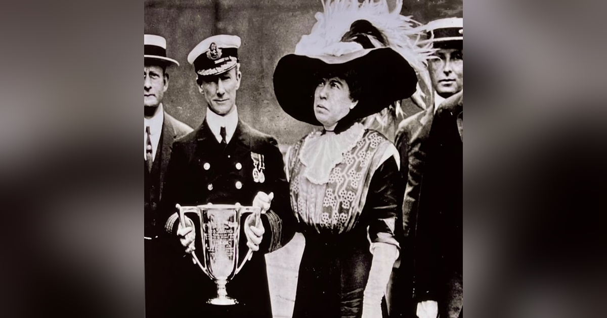 Fairest of them All! Molly Brown Fairest of them All! Molly Brown