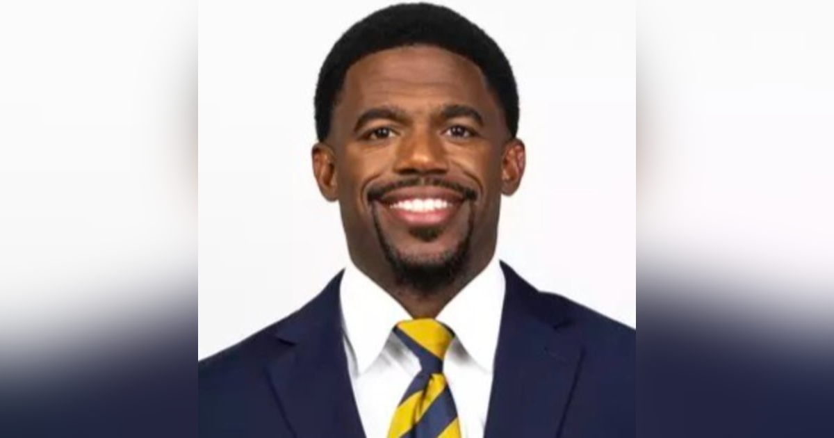 E257: University of Cal Defensive Backs Coach Terrence Brown Jr. on football and the game of life. E257: University of Cal Defensive Backs Coach Terrence Brown Jr. on football and the game of life.