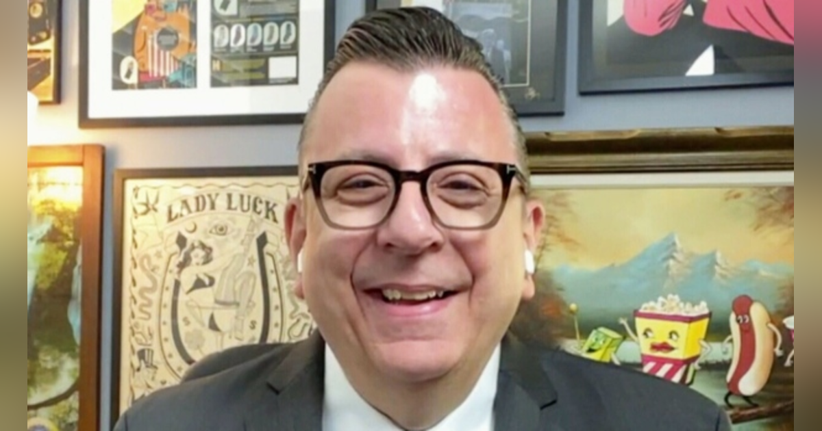 Episode 41- Richard Crouse Episode 41- Richard Crouse