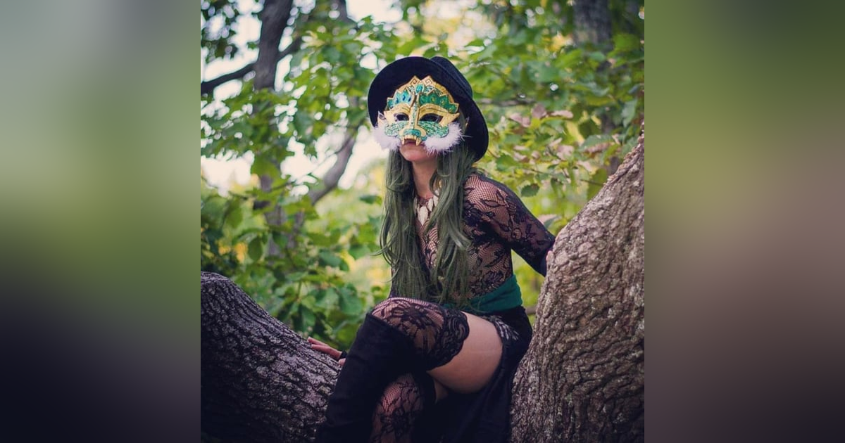 Alley Bei live from The Bird's Nest Alley Bei live from The Bird's Nest