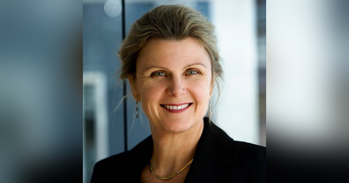 291: Lorna Davis, part 2: Can an Executive Buy No Clothes for a Year? 291: Lorna Davis, part 2: Can an Executive Buy No Clothes for a Year?