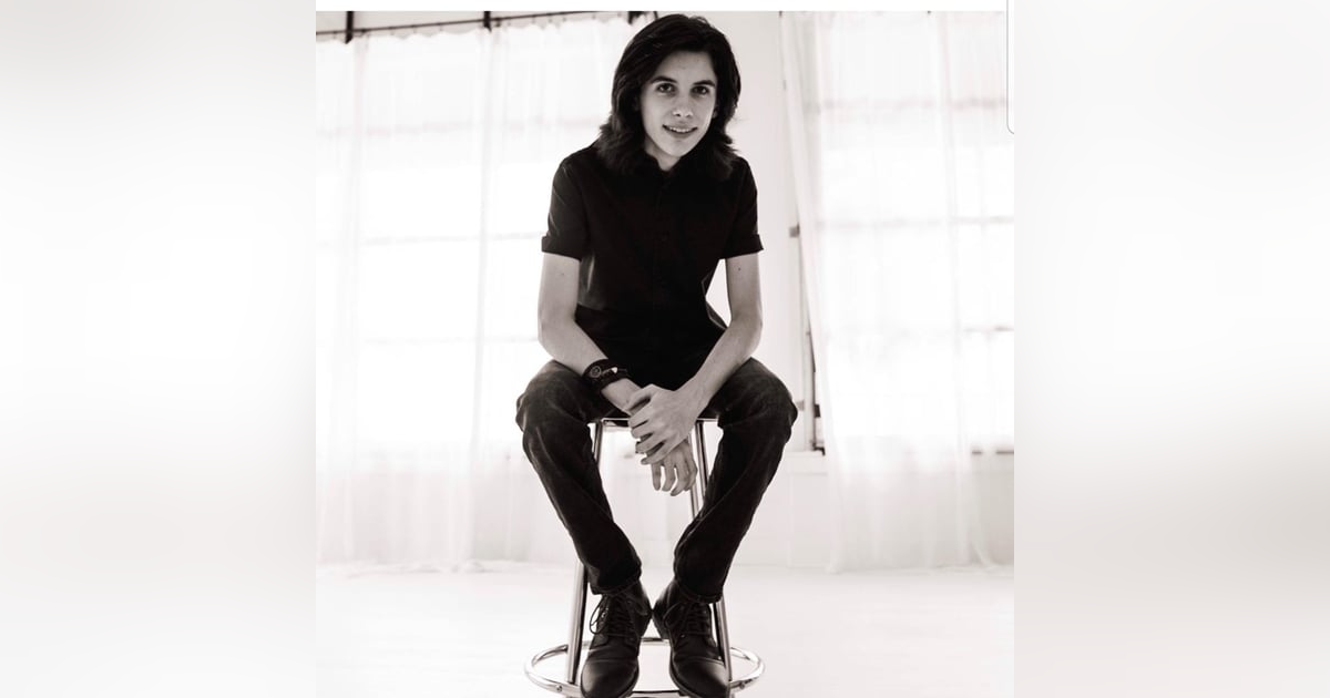 Mason Embers live from "The Bird's Nest" Mason Embers live from "The Bird's Nest"