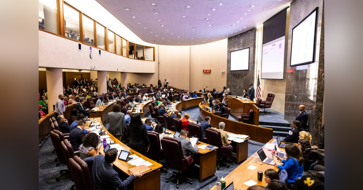 Defense Secretary Hearings and Chicago Votes to Protect Immigrants Defense Secretary Hearings and Chicago Votes to Protect Immigrants