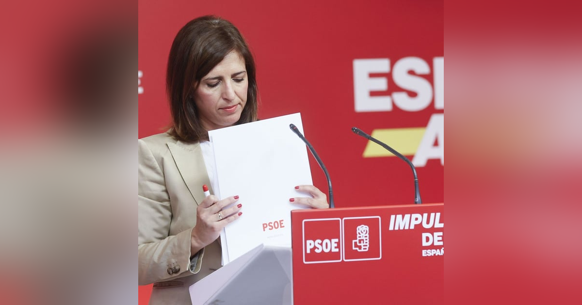 La República de los Tonnntos: La portavoz del PSOE, "muda" desde hace 50 días La República de los Tonnntos: La portavoz del PSOE, "muda" desde hace 50 días