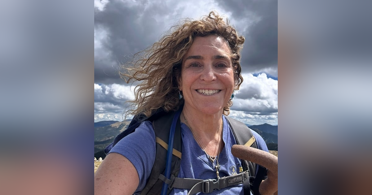 Laurie Glenn—Bari Cashes In Laurie Glenn—Bari Cashes In