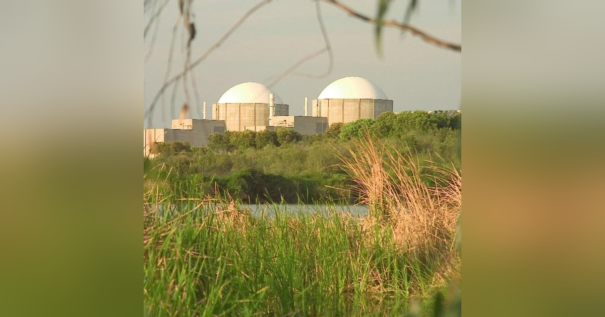 Prensa económica: La central de Almaraz deja de funcionar porque no puede pagar los impuestos Prensa económica: La central de Almaraz deja de funcionar porque no puede pagar los impuestos