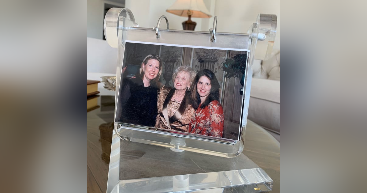 My Mother's Been Through a Lot and Now She Has Dementia My Mother's Been Through a Lot and Now She Has Dementia