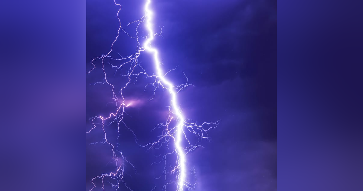 8 Hours of Rain and White Noise for a Peaceful Sleep and Restored Energy 8 Hours of Rain and White Noise for a Peaceful Sleep and Restored Energy