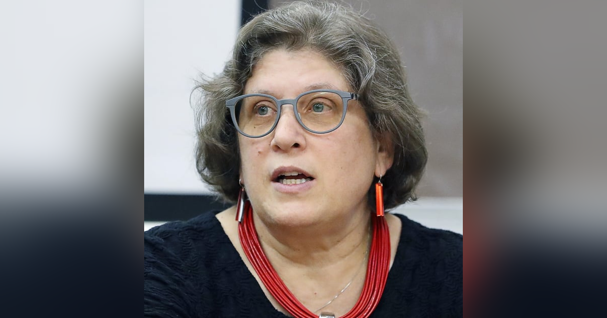 Ellen Elias Bursac in Harshaneeyam (Croatian & Serbian) Ellen Elias Bursac in Harshaneeyam (Croatian & Serbian)