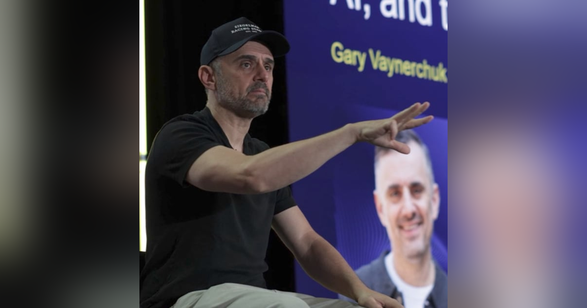 The Entrepreneur’s Edge in the AI & Social Media Era | RightNOW 2025 Keynote PART 1 The Entrepreneur’s Edge in the AI & Social Media Era | RightNOW 2025 Keynote PART 1