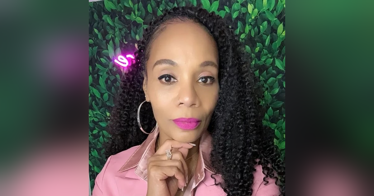 Surviving Colon Cancer: Kendell Lenice’s Brave Journey Surviving Colon Cancer: Kendell Lenice’s Brave Journey