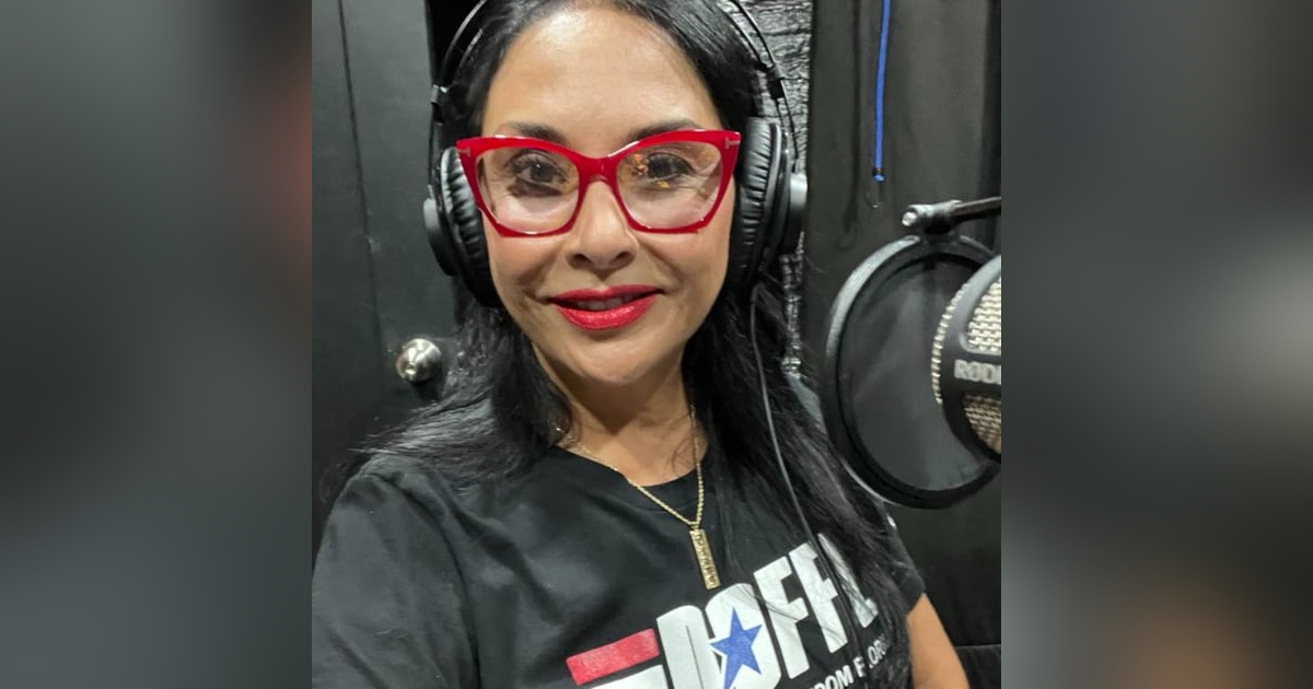 One Name- Madrina! Award winning community Celebrity & Influencer living Hawaiian Aloha One Name- Madrina! Award winning community Celebrity & Influencer living Hawaiian Aloha