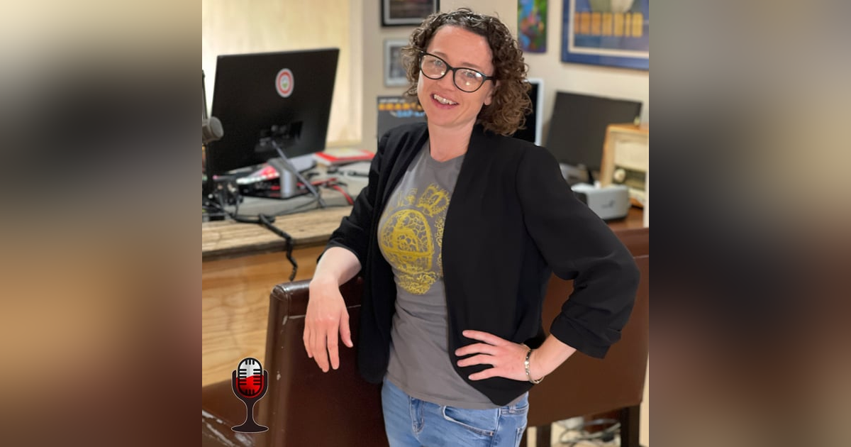 36: A Visit with Cassidee Shull 36: A Visit with Cassidee Shull