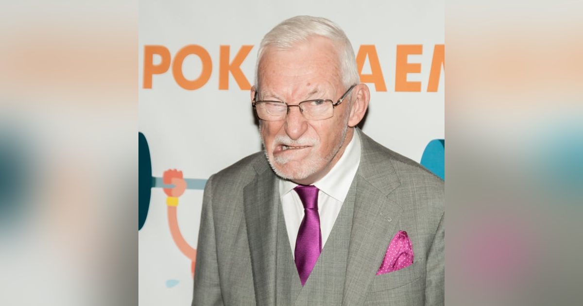 #92 How to Land Top Corporations - Michael Wader #92 How to Land Top Corporations - Michael Wader