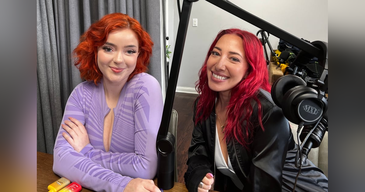 My First Threesome with 2Girls1Blunt My First Threesome with 2Girls1Blunt