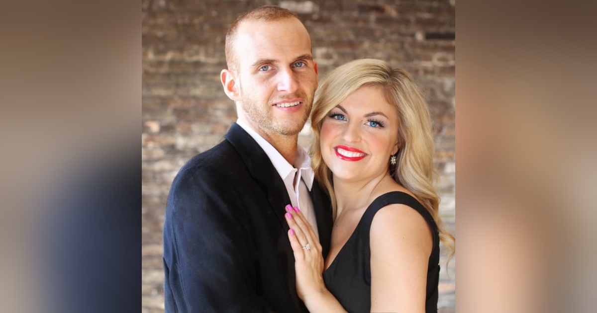 First Date Priorities (Pay Attention to these Two Things on a First Date) First Date Priorities (Pay Attention to these Two Things on a First Date)