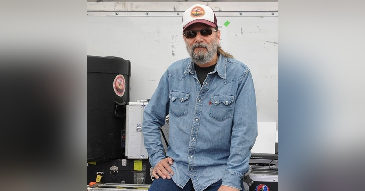 Episode 90: FLUXEDO JUNCTION RADIO - 9/7/24 (REPLAY: Michael Falzarano) Episode 90: FLUXEDO JUNCTION RADIO - 9/7/24 (REPLAY: Michael Falzarano)